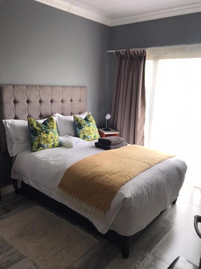 1 bedroom Cottage separate entrance East London Exteriör bild